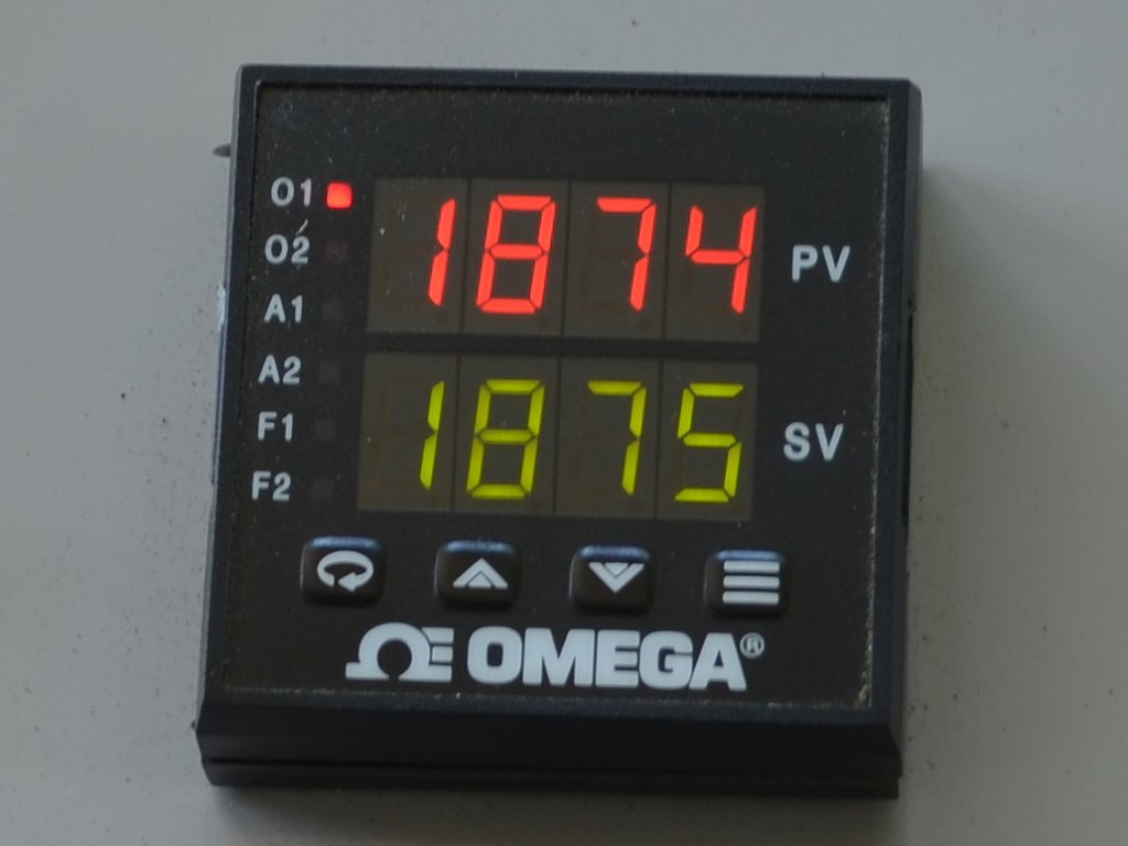 Programmable PID Temperature Controller Ramp Soak Kiln 50 Segment timely cycles 