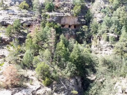 Cliff dwellings at Walnut Canyon.