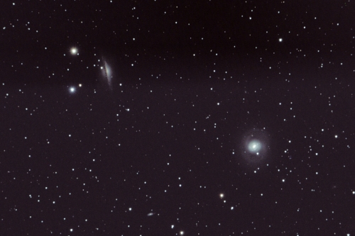 A photo of Galaxy M77.