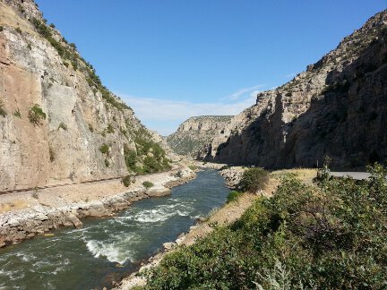 A photo of Wind River Canyon.